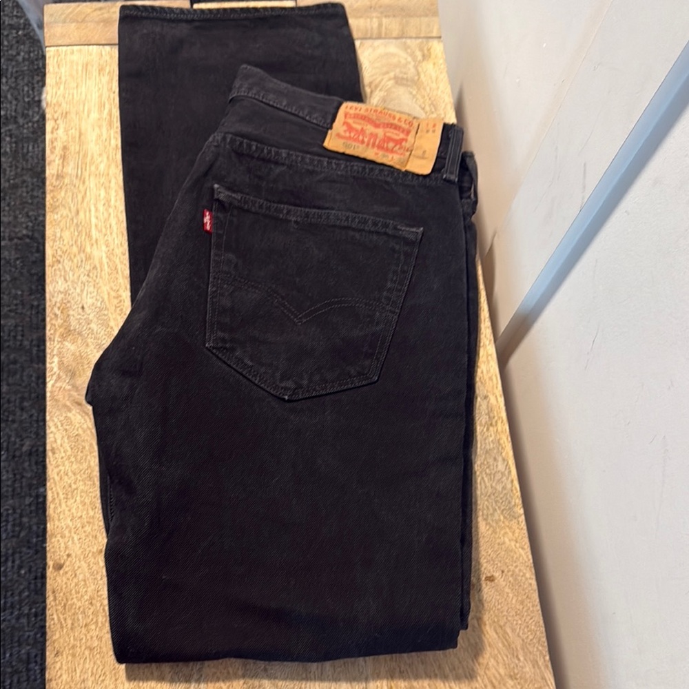 Levi's Black Jeans with Timeless Style